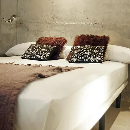 Apartment My Space Emirates - Fully Equipped Near The With Shared Pool *