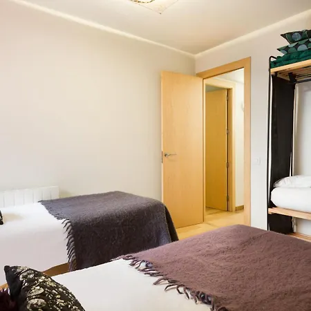 My Space Emirates - Fully Equipped Near The With Shared Pool *