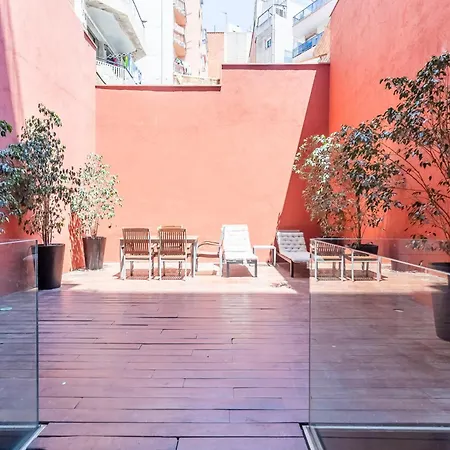 Apartmán My Space Emirates - Fully Equipped Near The With Shared Pool Barcelona