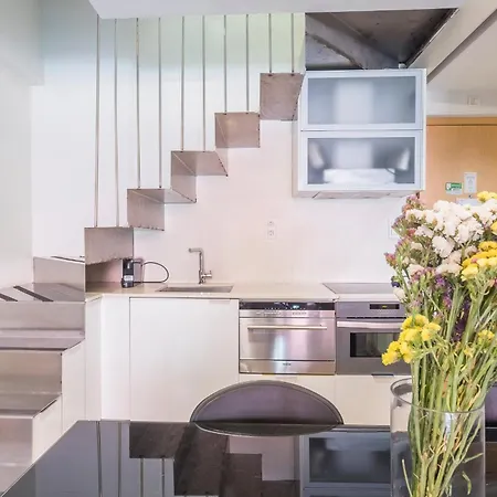 Apartamento My Space Emirates - Fully Equipped Near The With Shared Pool