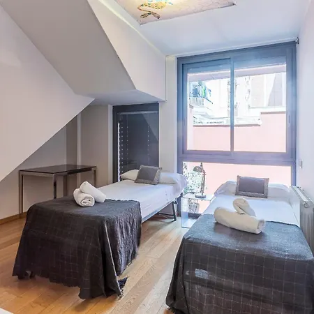 Apartamento My Space Emirates - Fully Equipped Near The With Shared Pool