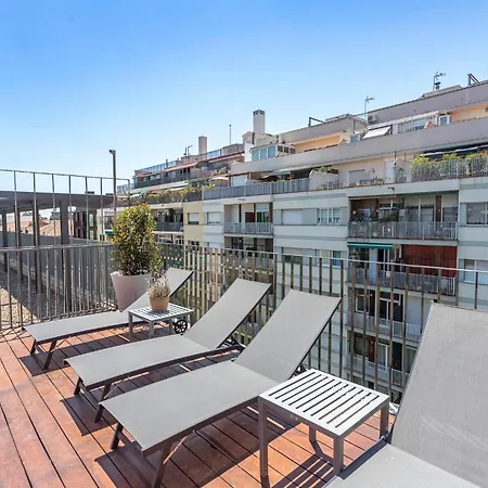 My Space Emirates - Fully Equipped Near The With Shared Pool * Barcelona
