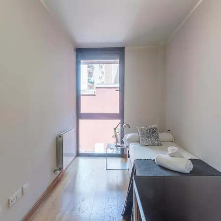 Διαμέρισμα My Space Emirates - Fully Equipped Near The With Shared Pool *