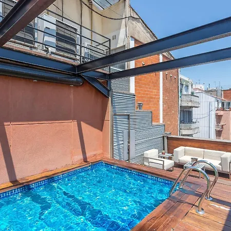 My Space Emirates - Fully Equipped Near The With Shared Pool Διαμέρισμα *